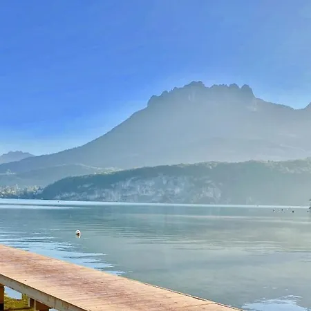 Apartment St Jorioz Village Retreat: Lakeside Serenity With Garden Saint-Jorioz
